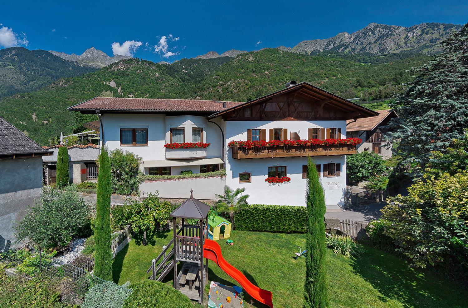 Wiedmairhof in Algund − Obstbauernhof